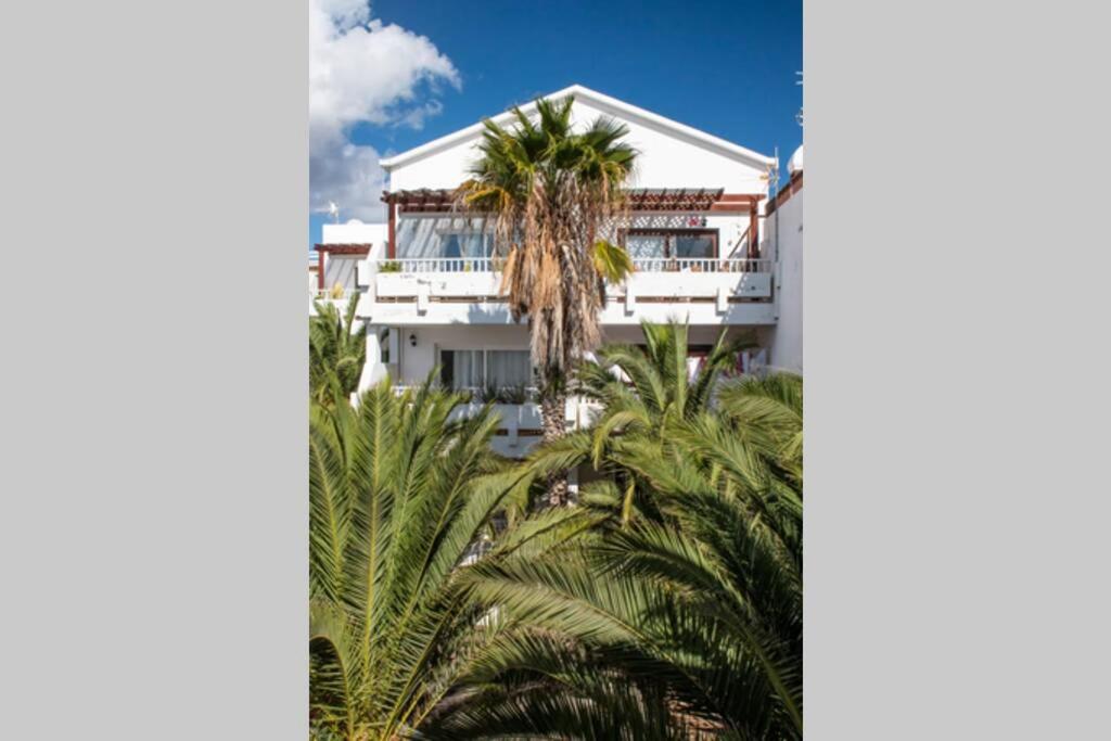 The Colors House Leilighet Costa Teguise Eksteriør bilde